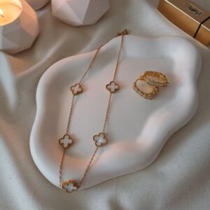 premium anti tarnish gold clover mother of pearl necklace